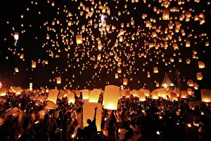Peng: Sky Lanterns at Yi Peng, Loy Krathong Ceremony, Chiang Mai