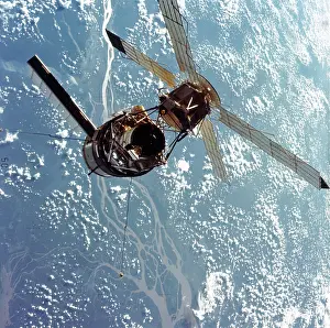 Skylab: Skylab in Earth orbit photographed by the ?