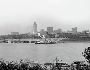 Riverboats: Skyline - River - Boats - Cincinnati