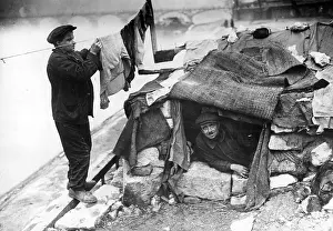 Slum: Slums of the unemployed in Paris, 1935