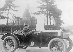 Pound: Small car, 1925