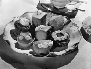 Cupcake: SMALL ICED CAKES