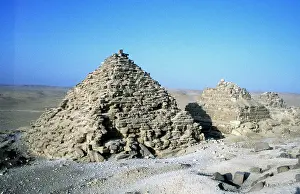 Pyramids: Small pyramids at