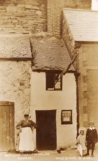 Squashed: The smallest house in Great Britain
