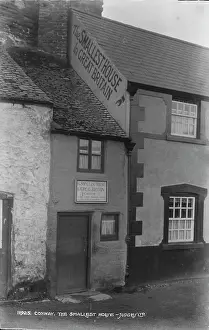 Conway: The Smallest House in Great Britain