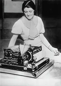 Wolds: The smallest newspaper press. A tiny