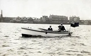 Motorboat: Smart launch - Isle of Wight, Hampshire, England