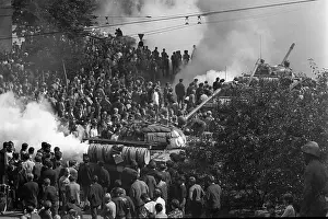 Ostrava: Smoke - tank - protest - Ostrava