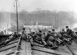 Violent: Snipers on the Brandenburg Gate, 1918