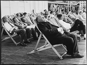 Snoozing: Snoozing at Brighton
