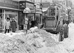 Maass: Snow removal with loader in Vienna 1965