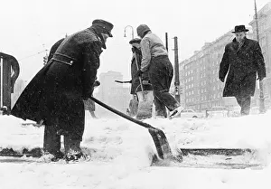 Imagno Brandstätter Images Gmbh: Snow removal in Vienna 1966