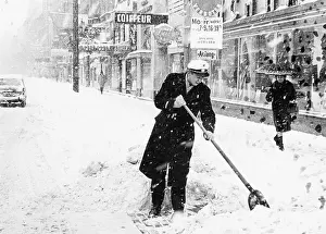 Imagno Brandstätter Images Gmbh: Snow removal in Vienna 1969
