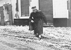 Imagno Brandstätter Images Gmbh: Snow slush in Vienna 1966