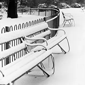 Waterlow: Snow in Winter