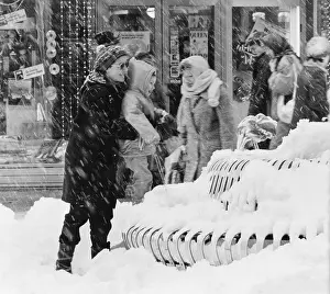 Karntnerstrasse: Snowfall in Vienna 1986