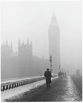 Smog: SNOWY LONDON