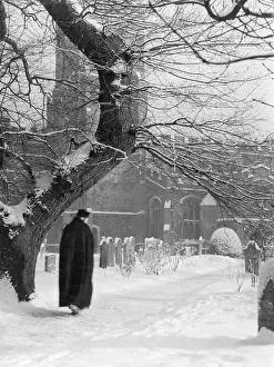 Trudging: SNOWY MORNING SERVICE