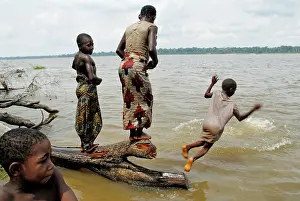 Baka: Social Scenes - Congo - 2009