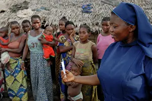 Pygmies: Social Scenes - Congo - 2009