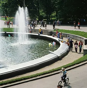 Sokolniki: Sokolniki Park in Moscow, 1983