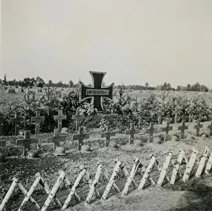Ihre: Soldier digger of the German Wehrmacht