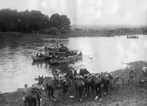 Saale: Soldiers cross the Saale