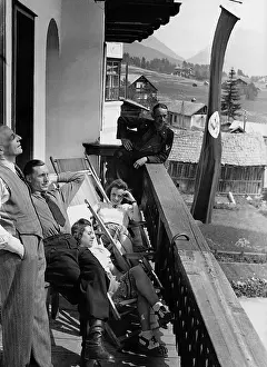 Sunbathe: Soldiers in furlough, 1943