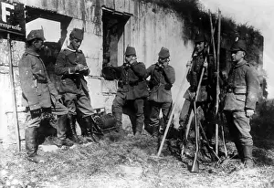 Signalling: Soldiers during the Great Battle on Westfront in the norther