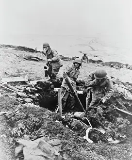 Barrier: Soldiers hurling their trench mortar shells