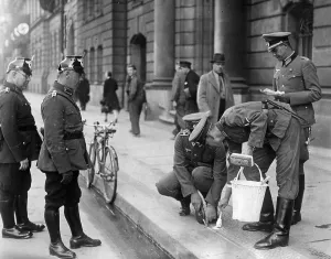 Cordon: Soldiers mark a cordon line for the reception Hitler in