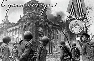 Explains: Soldiers of the Red Army after the capture of Berlin, 1945