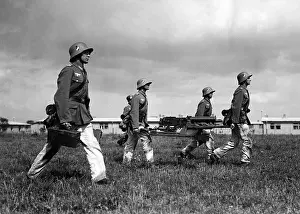 Mg08: Soldiers of a replacement battalion during an exercise