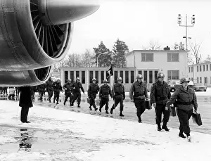 Mano: US soldiers return to the USA after having finished the mano