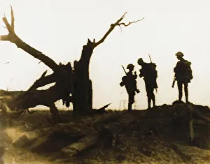 Musketeers: Soldiers in silhouette on the Western Front