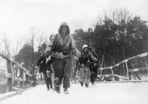 Forst: Soldiers of the Waffen SS during combat on the Western front
