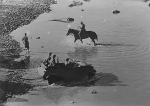 Fording: Soldiers of the Waffen-SS - Eastern Front, 1941