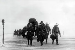 Kharkiv: Soldiers on their way to Kharkov, 1943