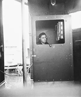 Detection: Sonar station WWII