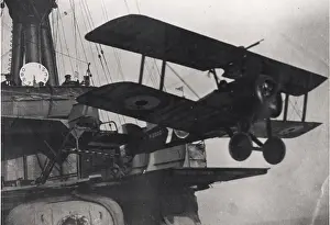 Hmas: A Sopwith Pup of the RNAS taking-off