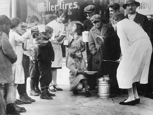 Referenda: Soup distribution to the children of the unemployed in the U