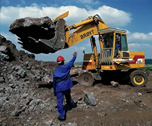 Loaders: South Africa, Mining. 1996: Opencast mining, labour