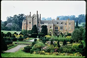 Incorporates: The south elevation of Compton Wynyates manor
