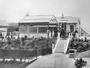 Ambulance: South Wharf River Ambulance Station, Rotherhithe
