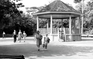 Southbourne: Southbourne, Fisherman's Walk c1955