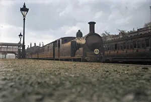 Viewpoint: Southern steam engine in a station