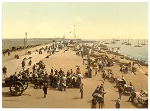 Southsea: Southsea beach, England