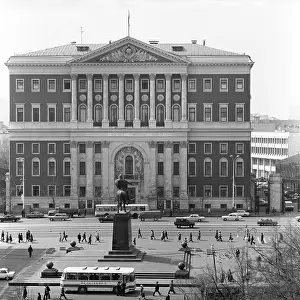 Sovetskaya: Sovetskaya Square in Moscow, 1980