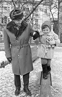 Ulyanov: Soviet actor M. Ulyanov and his family