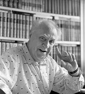 Zharov: Soviet actor Mikhail Zharov at home, 1970